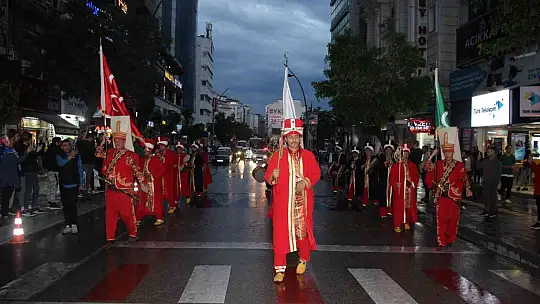 Elazığ'da fener alayı yürüyüşü düzenlendi