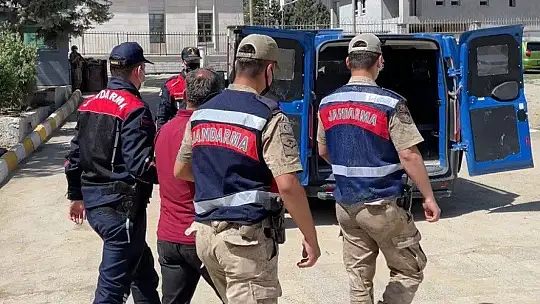 Elazığ'da FETÖ'den 6 yıl hapis cezası alan öğretmen yakalanıp, tutuklandı