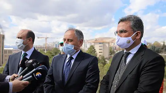 Elazığ'da fidanlar şehit Osman Paşa ve silah arkadaşları için toprakla buluşturuldu