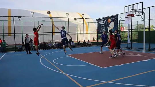 Elazığ'da Gençlik Kupası sona erdi