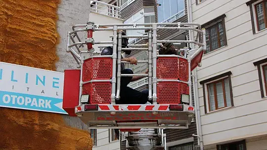 Elazığ'da gerçeği aratmayan yangın ve deprem tatbikatı