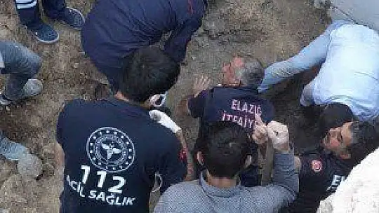 Elazığ'da göçük altında kalan işçi, itfaiye ekipleri tarafından kurtarıldı
