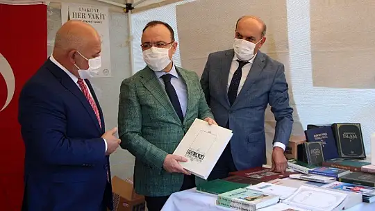 Elazığ'da gönüllü din görevlileri kan bağışında bulundu