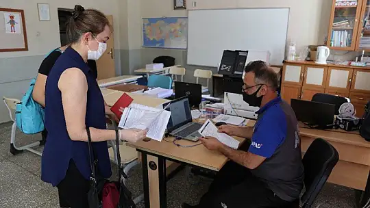 Elazığ'da hak sahipliği için 20 bin depremzede başvuru yaptı