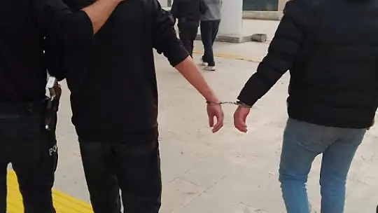 Elazığ'da haklarında kesinleşmiş hapis cezası bulunan 7 kişi yakalandı