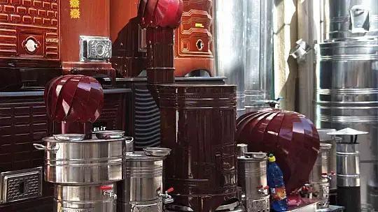Elazığ'da havaların soğumasıyla birlikte sobalara rağbet başladı