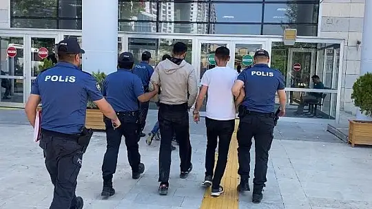 Elazığ'da hırsızlık zanlısı 4 kişi yakalandı