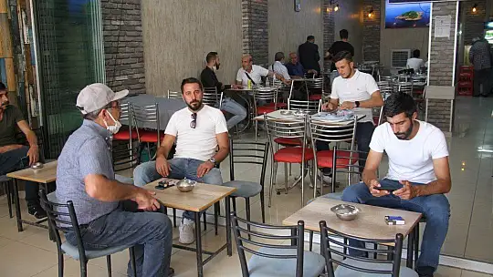 Elazığ'da iki doz aşı olmayan vatandaş, kahvehane ve kıraathaneye alınmayacak