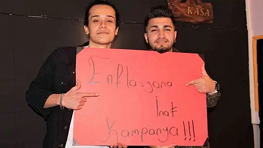 Elazığ'da iki kafadar kafe açıp enflasyona inat fiyatları yarı yarıya indirdi