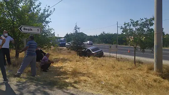 Elazığ'da iki otomobil çarpıştı: 6 yaralı