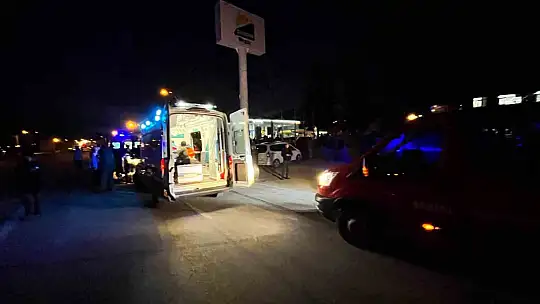 Elazığ'da iki otomobil çarpıştı: 5 yaralı