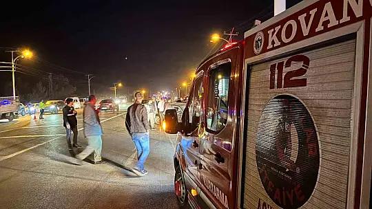 Elazığ'da iki otomobil çarpıştı: 5 yaralı