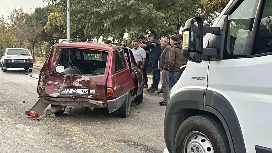 Elazığ'da ilginç kaza: Aracın direksiyonu kırıldı