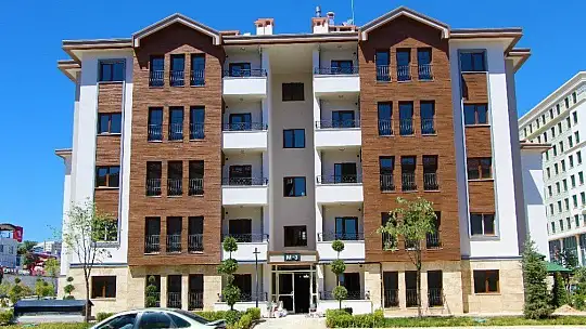 Elazığ'da ilk biten deprem konutları kura ile sahibini buldu