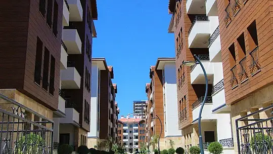 Elazığ'da ilk deprem konutları tamamlandı, 7 ayda yeni bir Dilek Sitesi dikildi