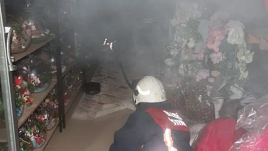 Elazığ'da iş yeri yangını