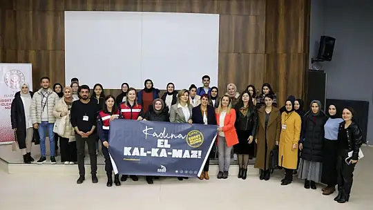 Elazığ'da jandarma ekipleri vatandaşları bilgilendirdi