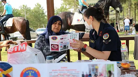 Elazığ'da jandarmadan bayram öncesi etkinlik