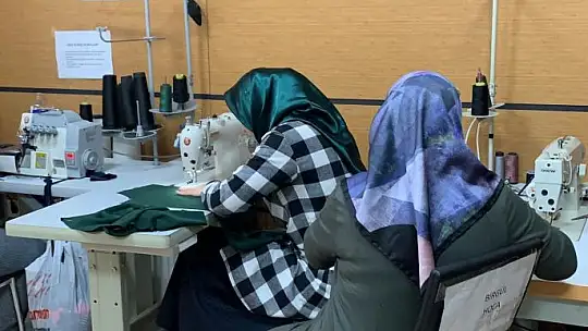 Elazığ'da kadınlar, ücretsiz dikiş-nakış kursu sayesinde meslek sahibi oluyor