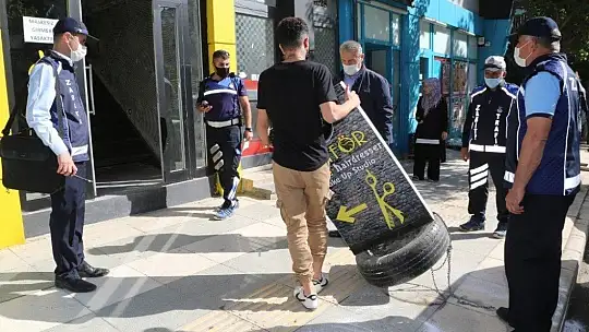 Elazığ'da kaldırım işgali yapanlara denetim