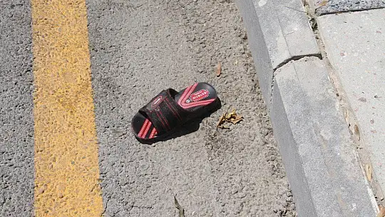 Elazığ'da kamyonun altında kalan çocuk hayatını kaybetti..