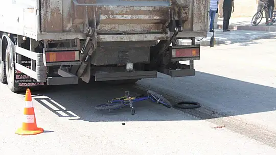 Elazığ'da kamyonun altında kalan çocuk hayatını kaybetti..