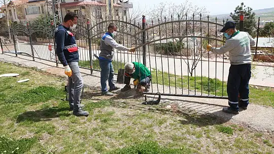 Elazığ'da kapsamlı temizlik,ilaçlama ve bakım çalışması
