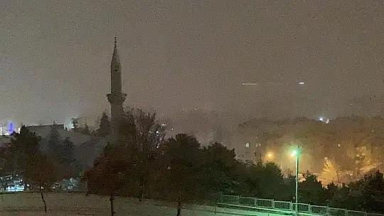 Yolda Kalanlara Jandarma Yetişti