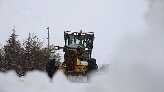 Elazığ'da Kar Nedeniyle Kapanan 148 Köy Yolu Açıldı