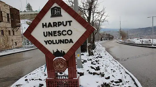Elazığ'da kar yağışı, Harput beyaz gelinliğini giydi