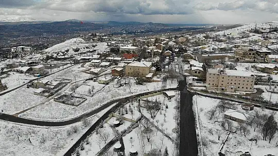 Elazığ'da kar yağışı, Harput beyaz gelinliğini giydi