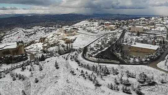 Elazığ'da kar yağışı, Harput beyaz gelinliğini giydi