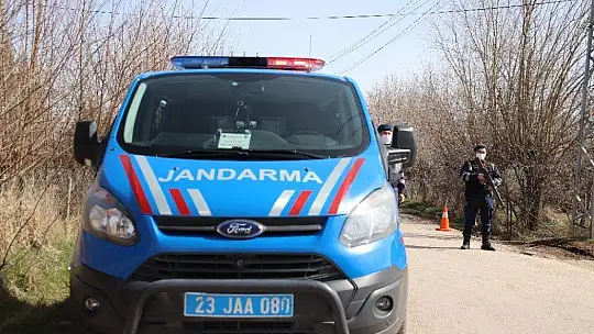 Elazığ'da karantinaya alınan mahalle havadan görüntülendi