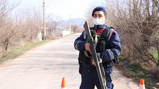 Elazığ'da karantinaya alınan mahalle havadan görüntülendi