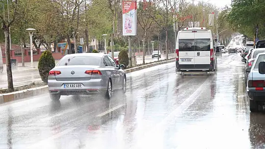 Elazığ'da kısa süreli sağanak
