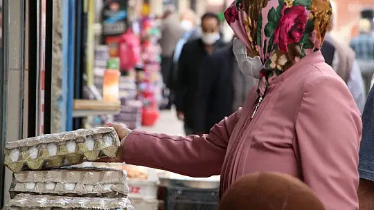 Elazığ'da kısıtlama öncesi alışveriş yoğunluğu