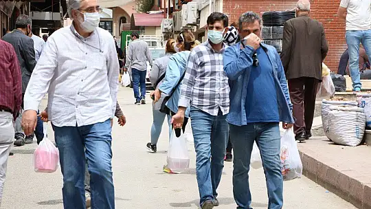 Elazığ'da kısıtlama öncesi alışveriş yoğunluğu