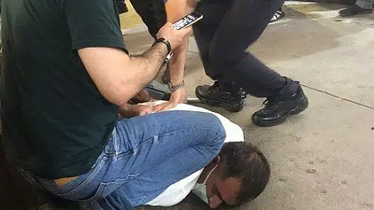 Elazığ'da kuyumcuda soygun girişimi: Kendini polis olarak tanıttı, kimliği istenince silah çekti
