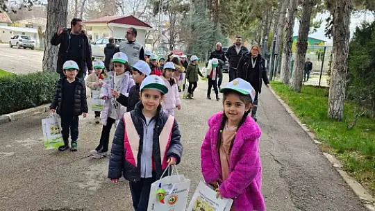 Elazığ'da minikler doğa ile buluştu