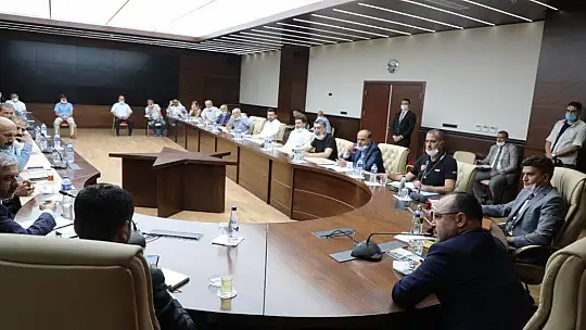 Elazığ'da muhtarlarla istişare toplantısı
