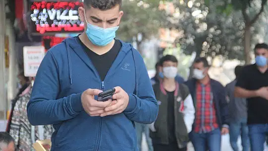 Elazığ'da o caddelerde sigara içme yasağı başladı, vatandaşlar destek verdi