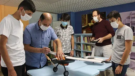 Elazığ'da öğrenciler ürettikleri drone ile birinciliği hedefliyor