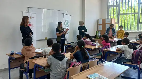 Elazığ'da öğrencilere tabiat eğitimi
