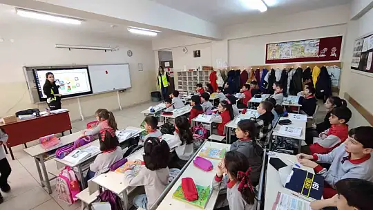 Elazığ'da öğrencilere trafik eğitimi verildi