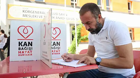 Elazığ'da öğretmen ve öğrenciler kan bağışında bulundu