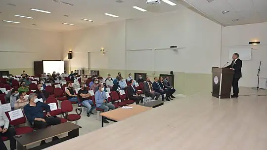 Elazığ'da okul müdürlerine proje eğitimleri veriliyor