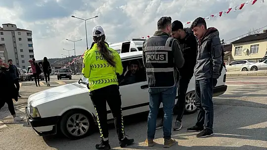 Elazığ'da okul önü denetimleri sürüyor