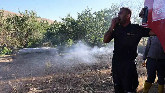 Elazığ'da örtü ve bahçe yangını