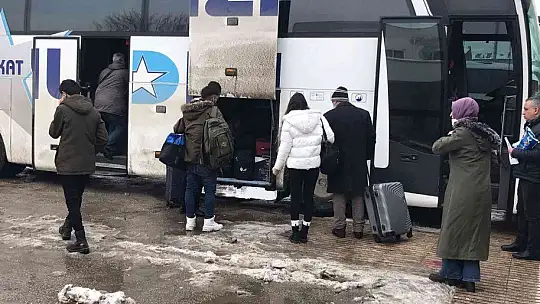 Vatandaşlar otogara akın etti