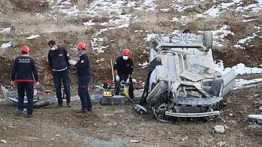 Elazığ'da otomobil takla attı: 1 ölü, 1 yaralı